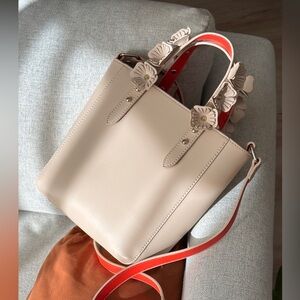 Zara Cream Floral Accents Bucket Bag Purse